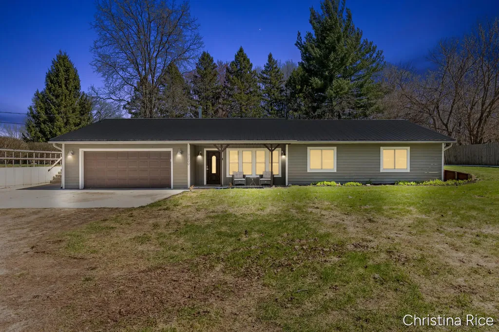 7200 Whitneyville Avenue SE Caledonia Township MI 49302