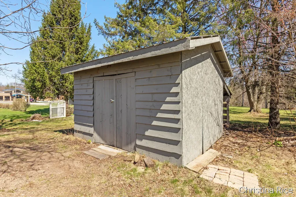 7200 Whitneyville Avenue SE Caledonia Township MI 49302
