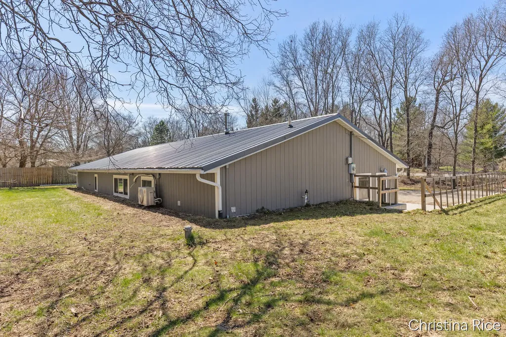 7200 Whitneyville Avenue SE Caledonia Township MI 49302