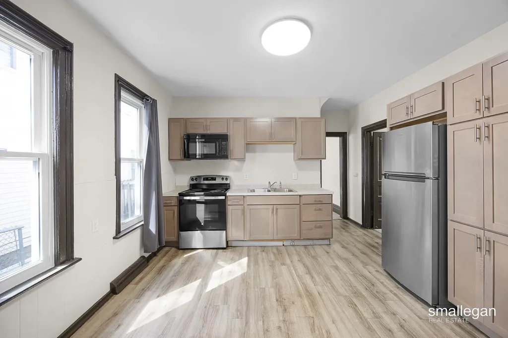 1010 Alpine Avenue NW Grand Rapids City MI 49504