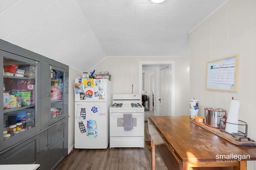 1010 Alpine Avenue NW Grand Rapids City MI 49504