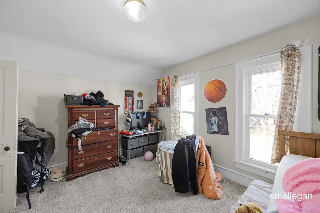 1010 Alpine Avenue NW Grand Rapids City MI 49504