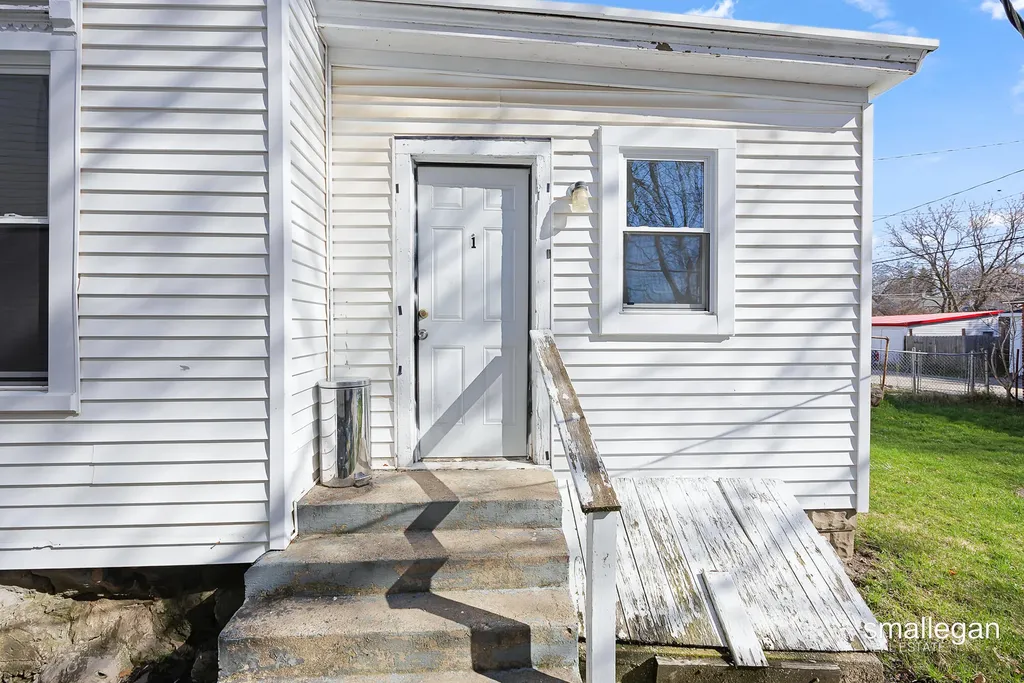 1010 Alpine Avenue NW Grand Rapids City MI 49504