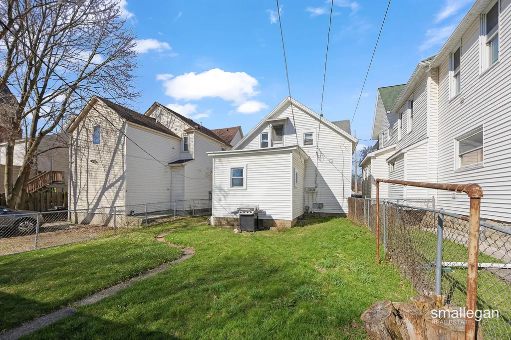 1010 Alpine Avenue NW Grand Rapids City MI 49504