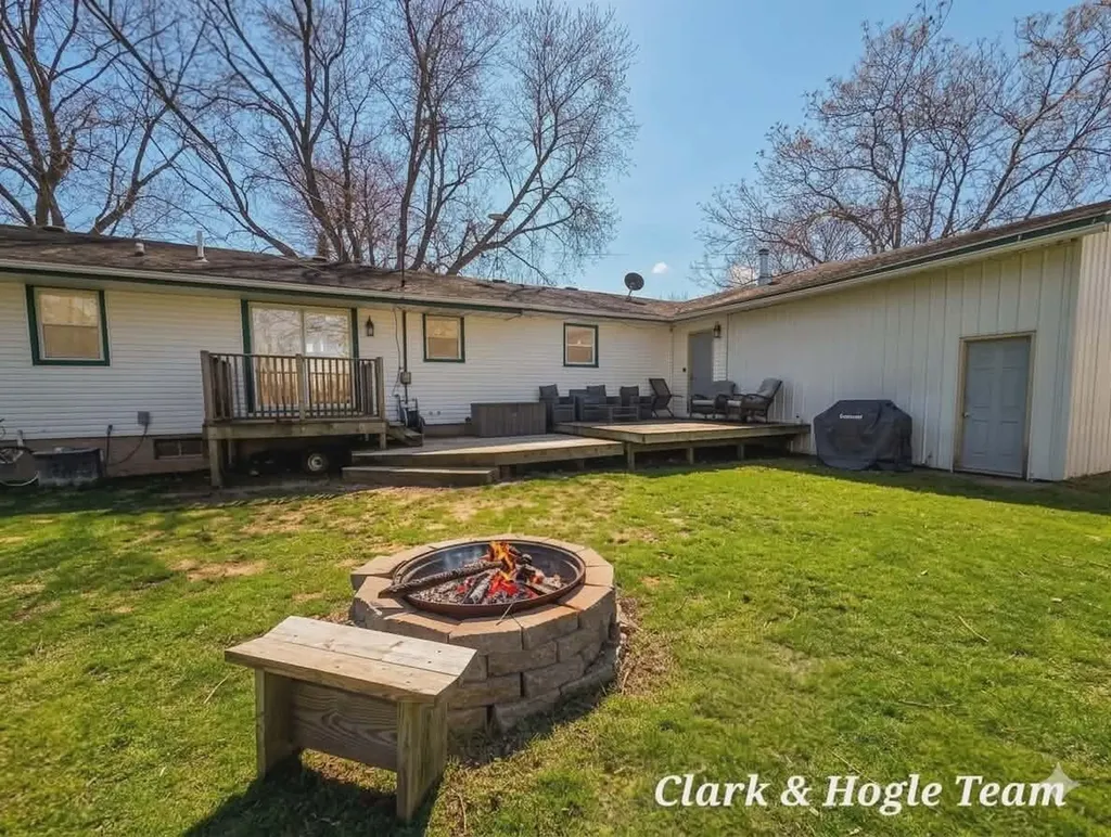 645 E Lyons Street Unknown City MI 48851