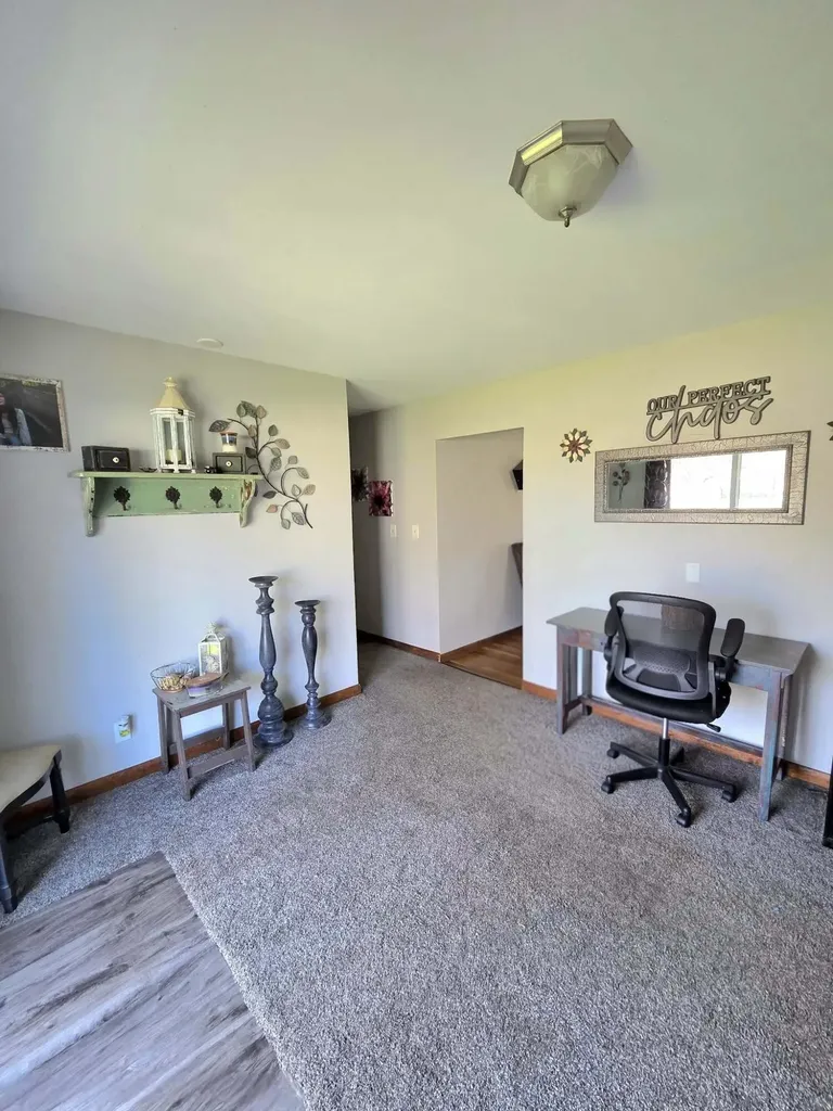 645 E Lyons Street Unknown City MI 48851