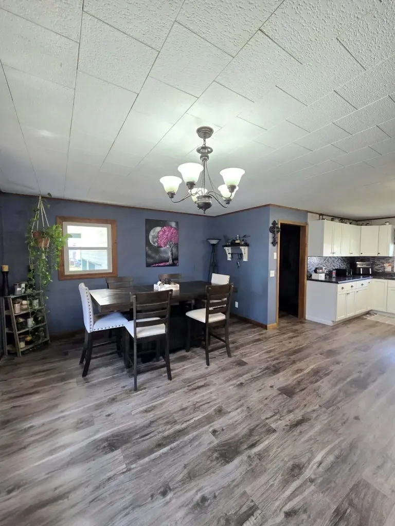 645 E Lyons Street Unknown City MI 48851