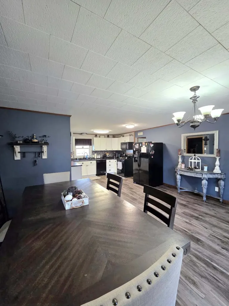645 E Lyons Street Unknown City MI 48851