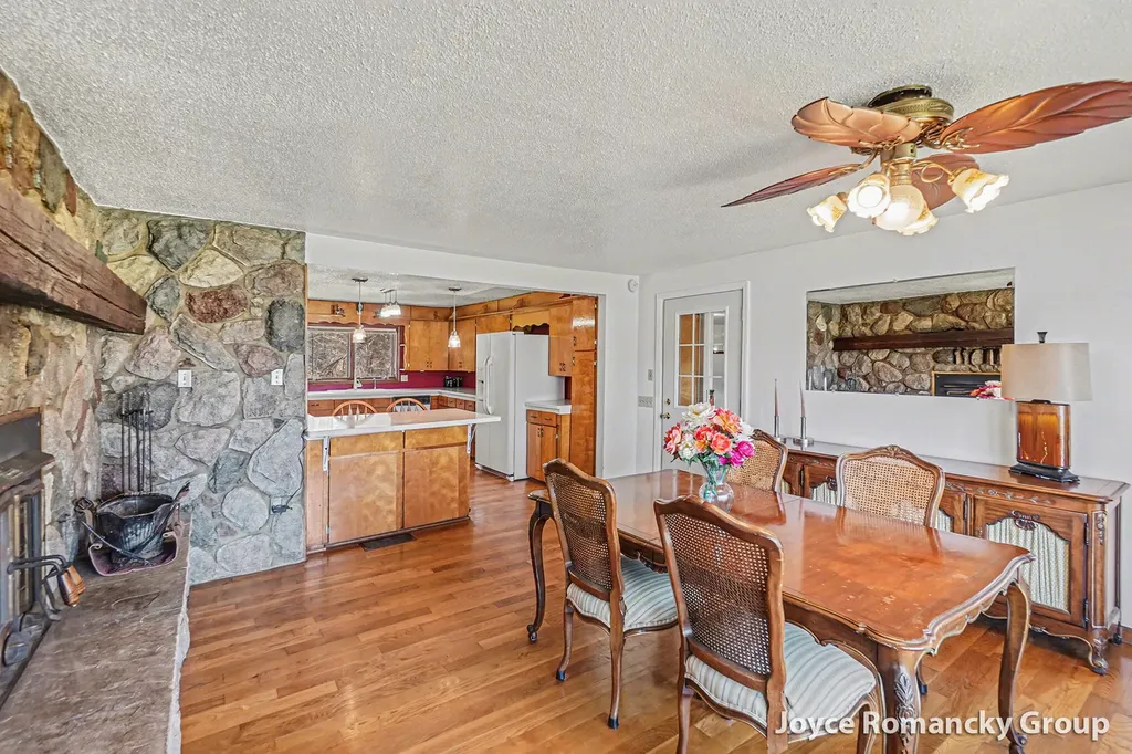 11235 W Broomfield Road Broomfield Township MI 49340