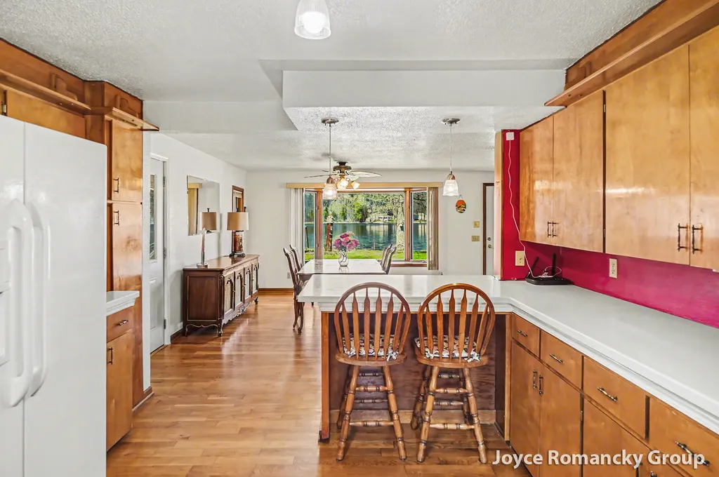 11235 W Broomfield Road Broomfield Township MI 49340