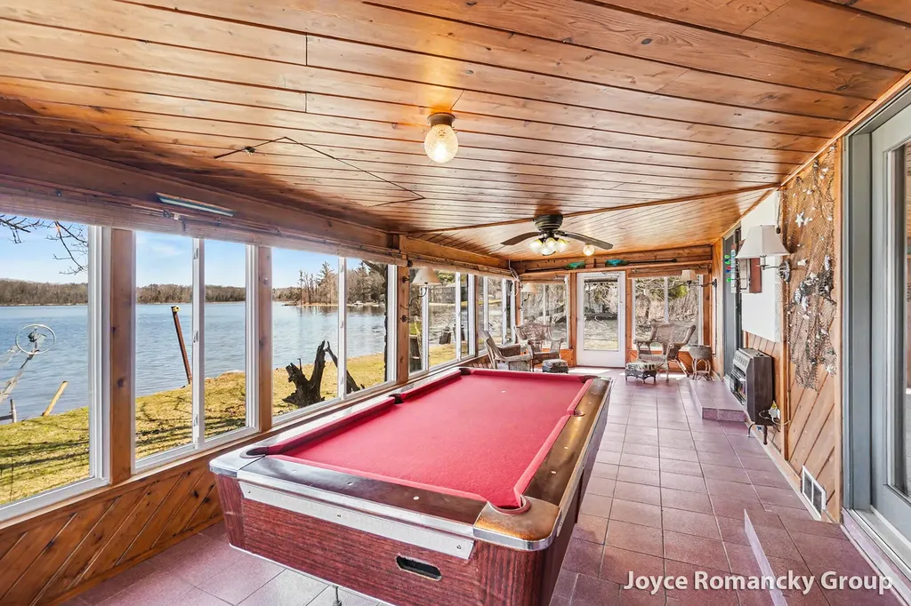 11235 W Broomfield Road Broomfield Township MI 49340