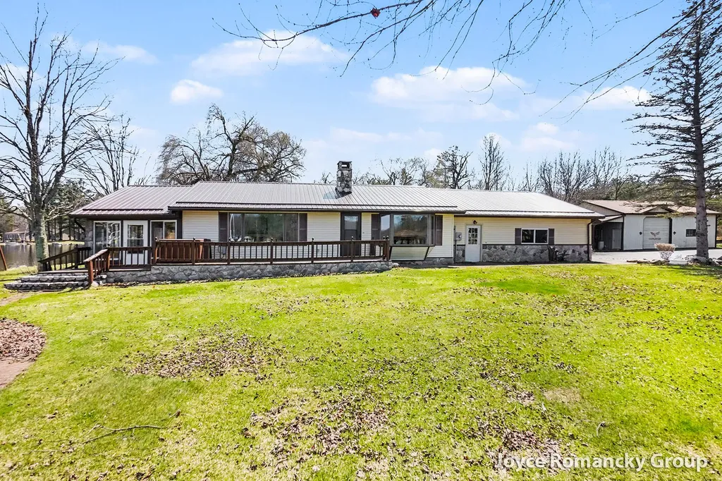 11235 W Broomfield Road Broomfield Township MI 49340
