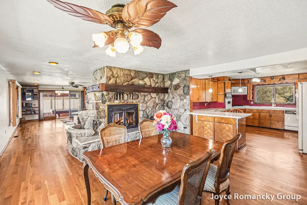 11235 W Broomfield Road Broomfield Township MI 49340