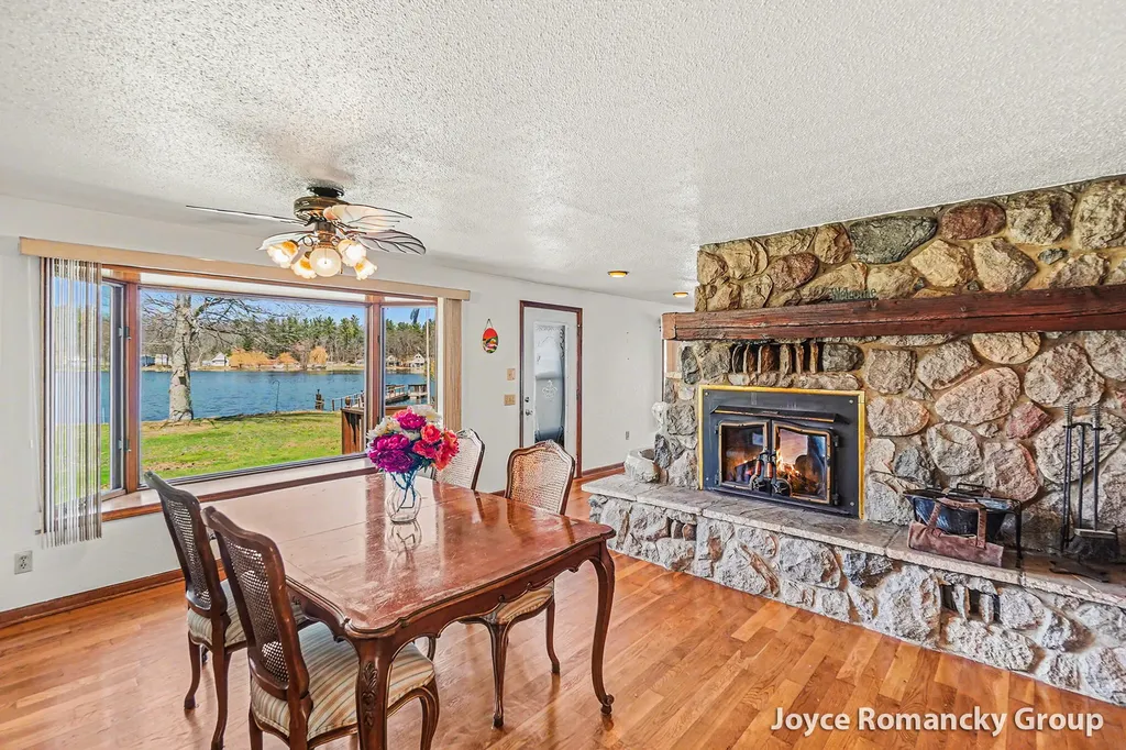 11235 W Broomfield Road Broomfield Township MI 49340
