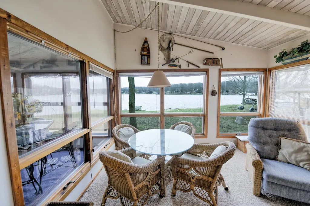 9471 Peninsula Drive Morton Township MI 49332