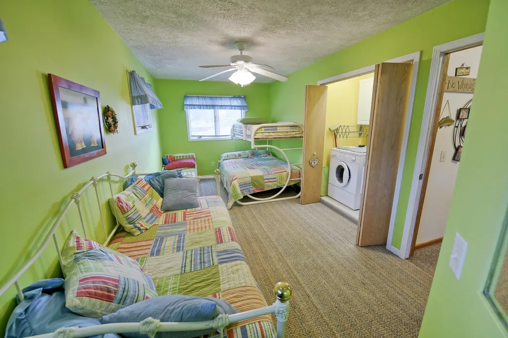 9471 Peninsula Drive Morton Township MI 49332