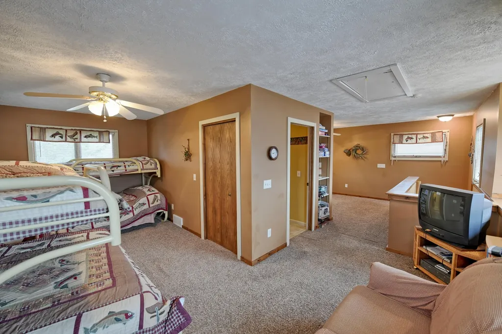 9471 Peninsula Drive Morton Township MI 49332