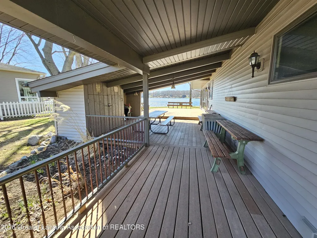 9471 Peninsula Drive Morton Township MI 49332