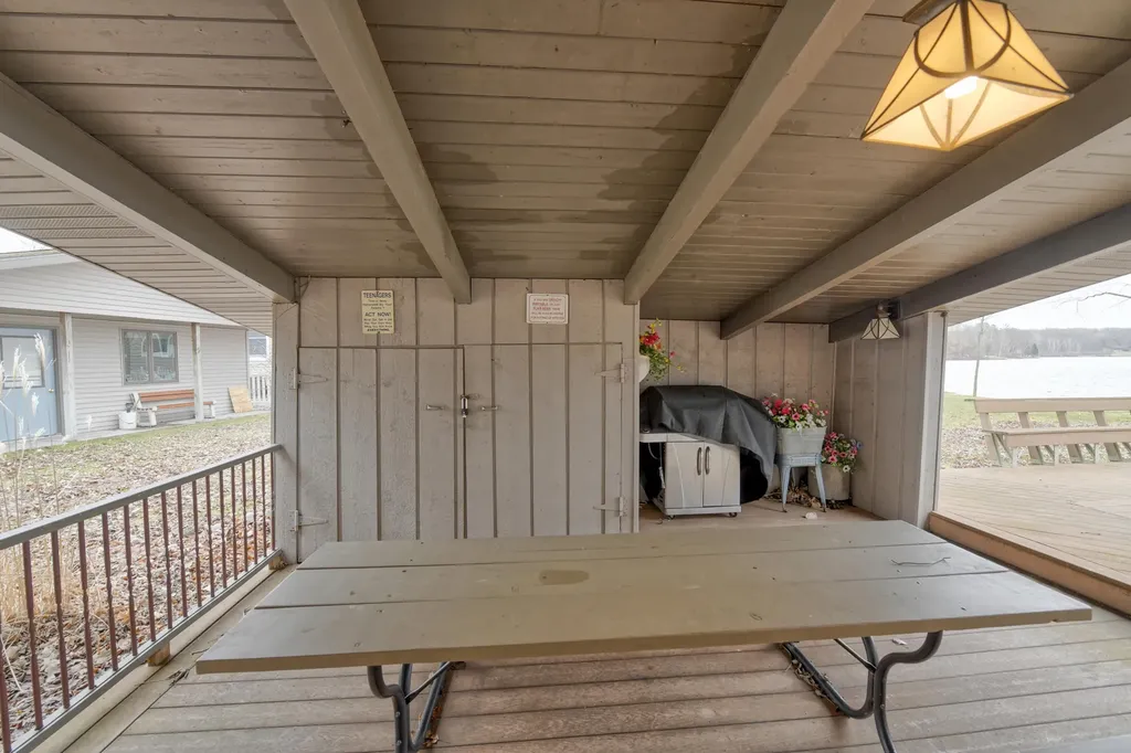 9471 Peninsula Drive Morton Township MI 49332