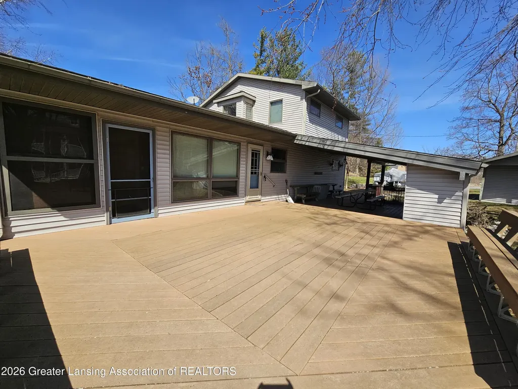 9471 Peninsula Drive Morton Township MI 49332