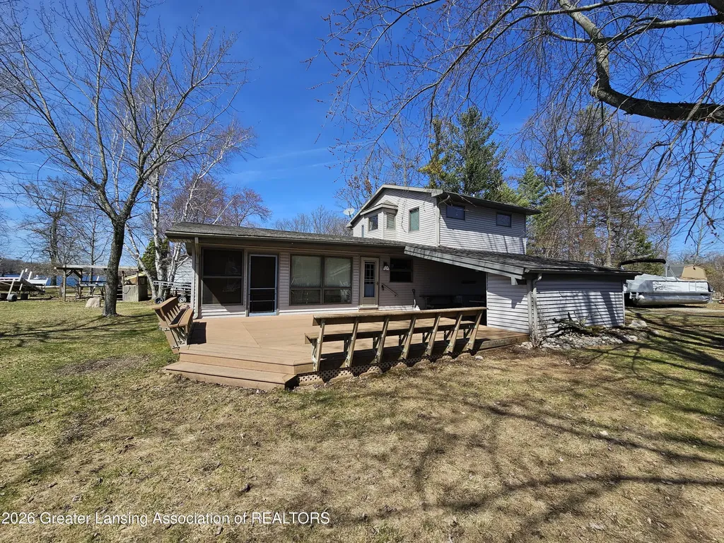 9471 Peninsula Drive Morton Township MI 49332