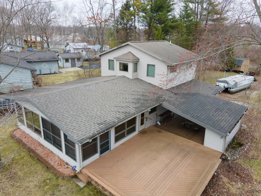 9471 Peninsula Drive Morton Township MI 49332