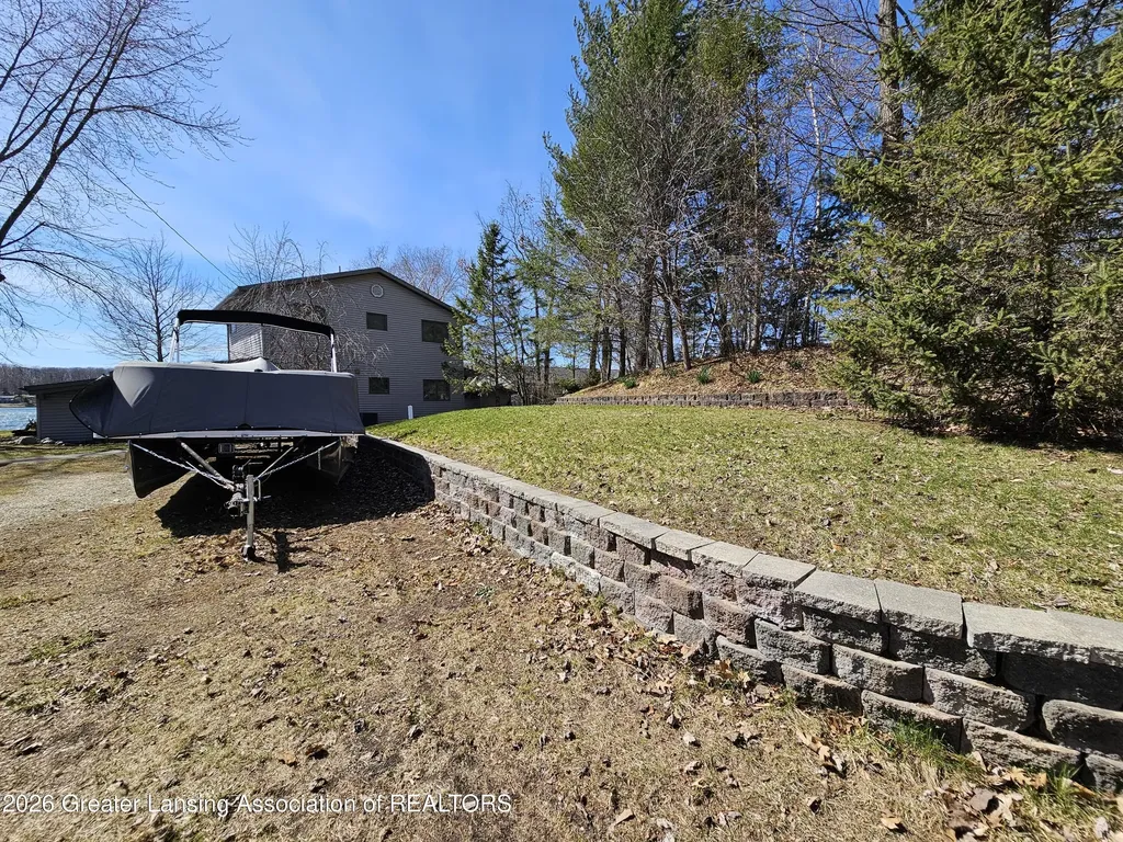 9471 Peninsula Drive Morton Township MI 49332