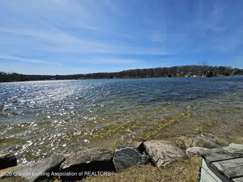 9471 Peninsula Drive Morton Township MI 49332