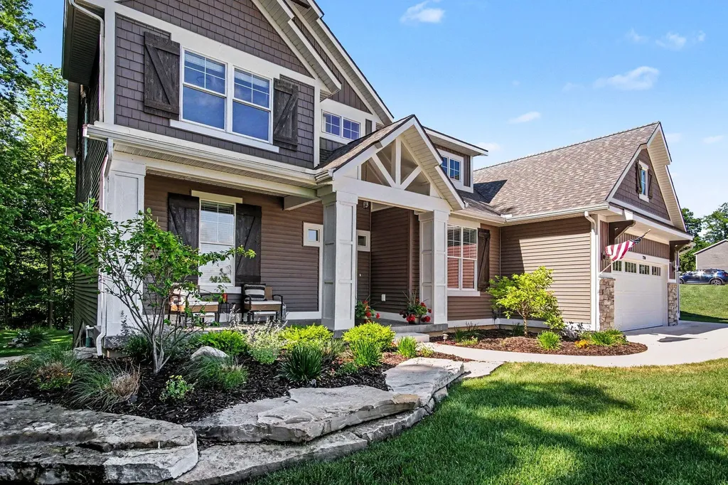 7290 Crossridge Drive SE Cascade Charter Township MI 49512