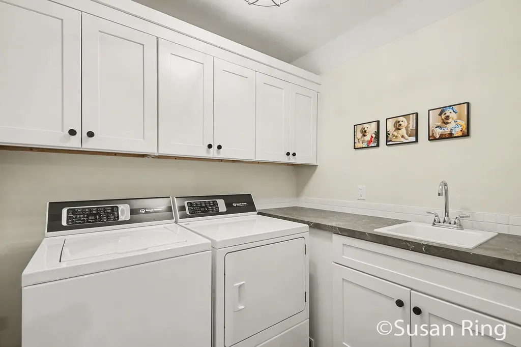 7290 Crossridge Drive SE Cascade Charter Township MI 49512