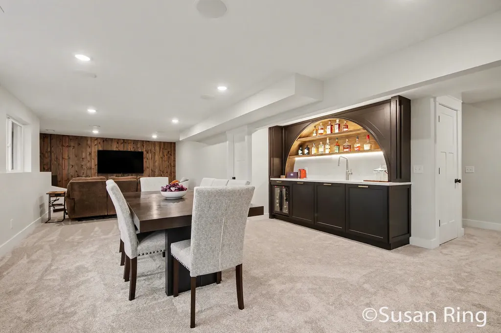 7290 Crossridge Drive SE Cascade Charter Township MI 49512