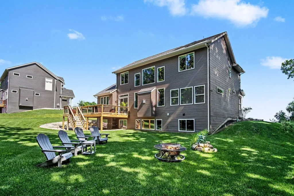 7290 Crossridge Drive SE Cascade Charter Township MI 49512
