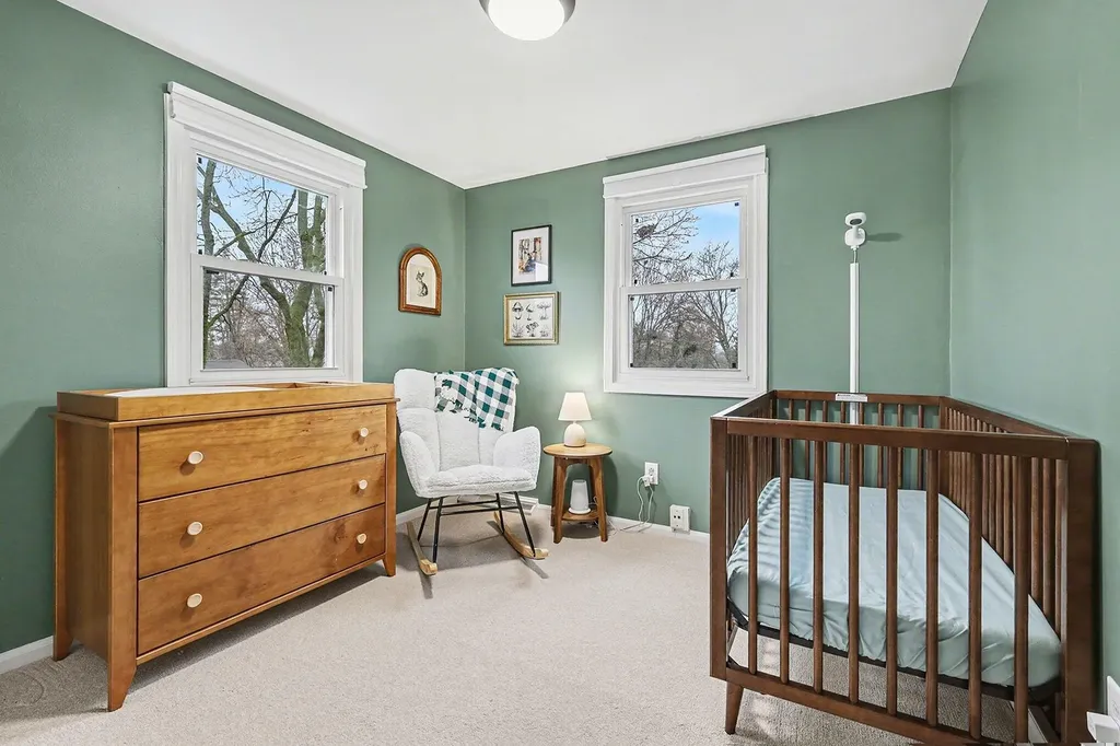 2211 Ridgewood Avenue SE Grand Rapids City MI 49546