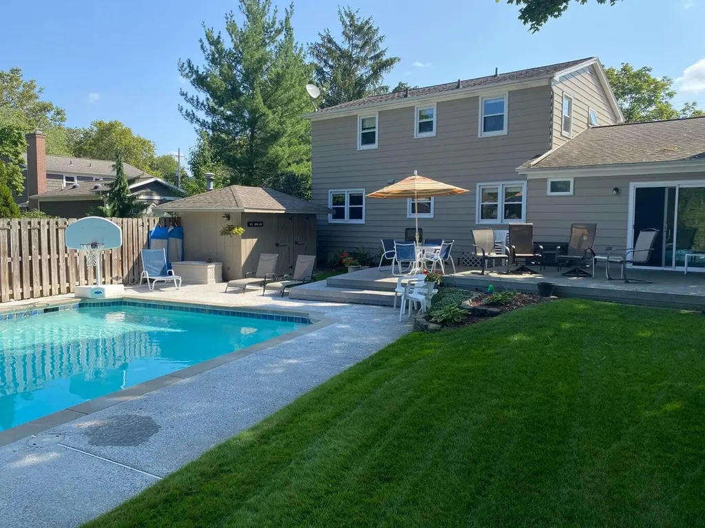 2211 Ridgewood Avenue SE Grand Rapids City MI 49546