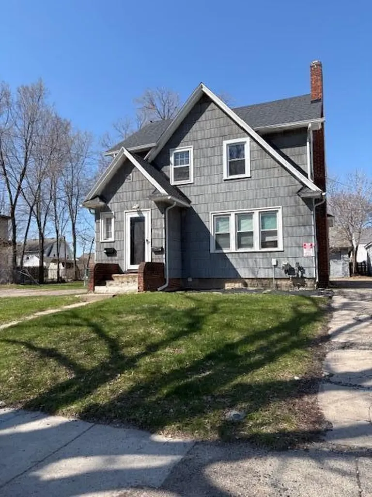 1006 S Pennsylvania Avenue Lansing City MI 48912