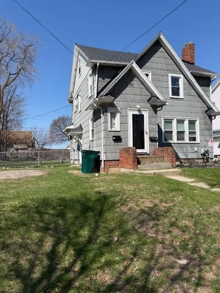 1006 S Pennsylvania Avenue Lansing City MI 48912