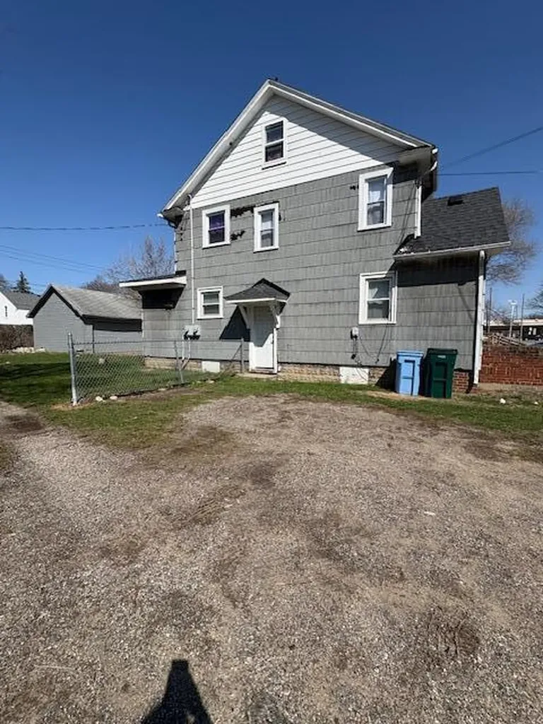 1006 S Pennsylvania Avenue Lansing City MI 48912