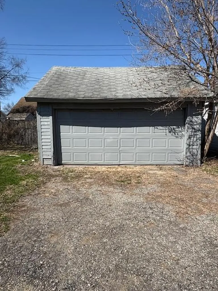 1006 S Pennsylvania Avenue Lansing City MI 48912