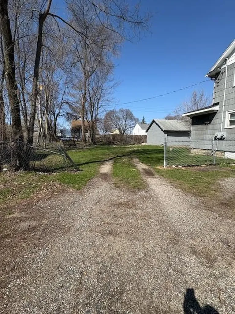 1006 S Pennsylvania Avenue Lansing City MI 48912