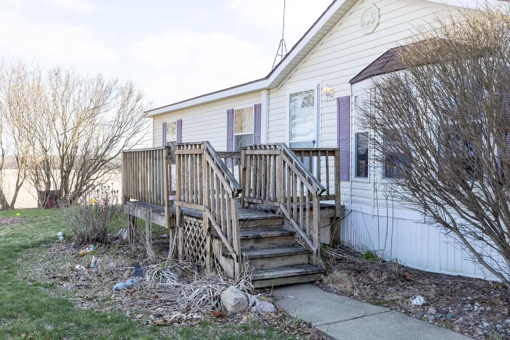 2822 Olmstead Road Lyons Township MI 48860