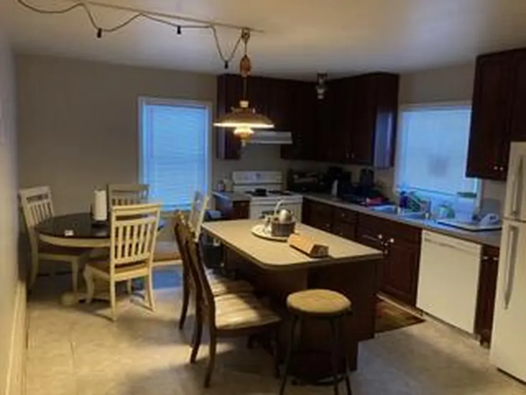 520 S Holmes Lansing City MI 48912