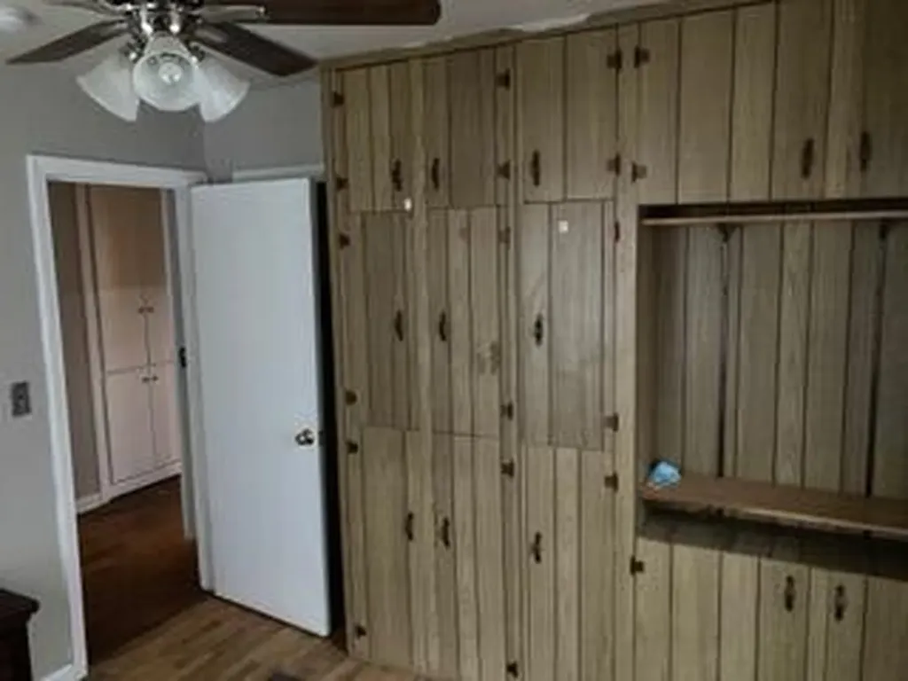 520 S Holmes Lansing City MI 48912