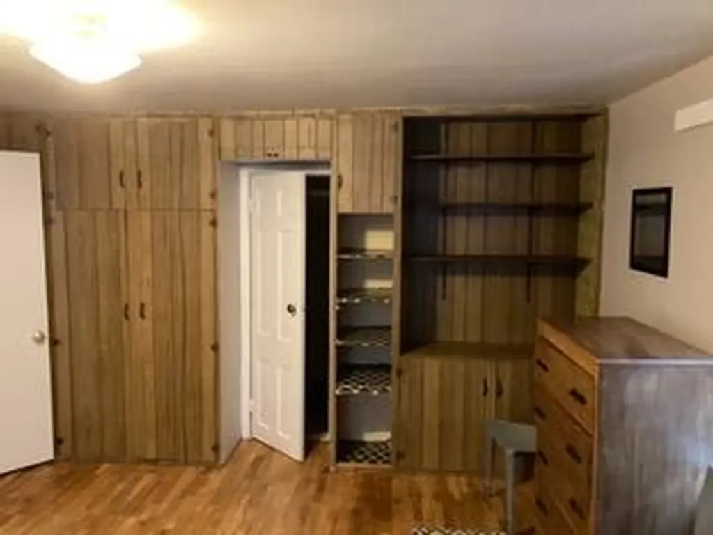 520 S Holmes Lansing City MI 48912