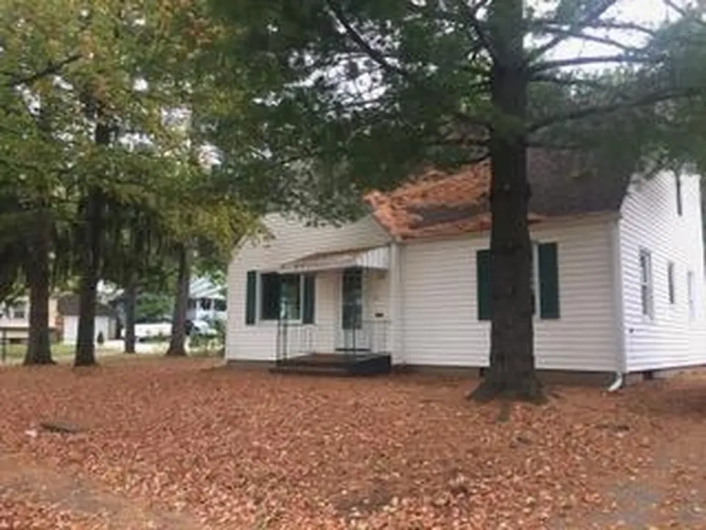 520 S Holmes Lansing City MI 48912