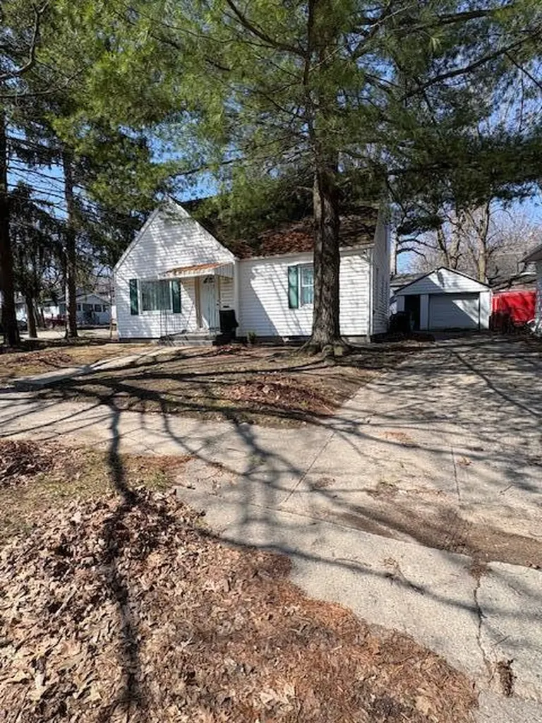 520 S Holmes Lansing City MI 48912