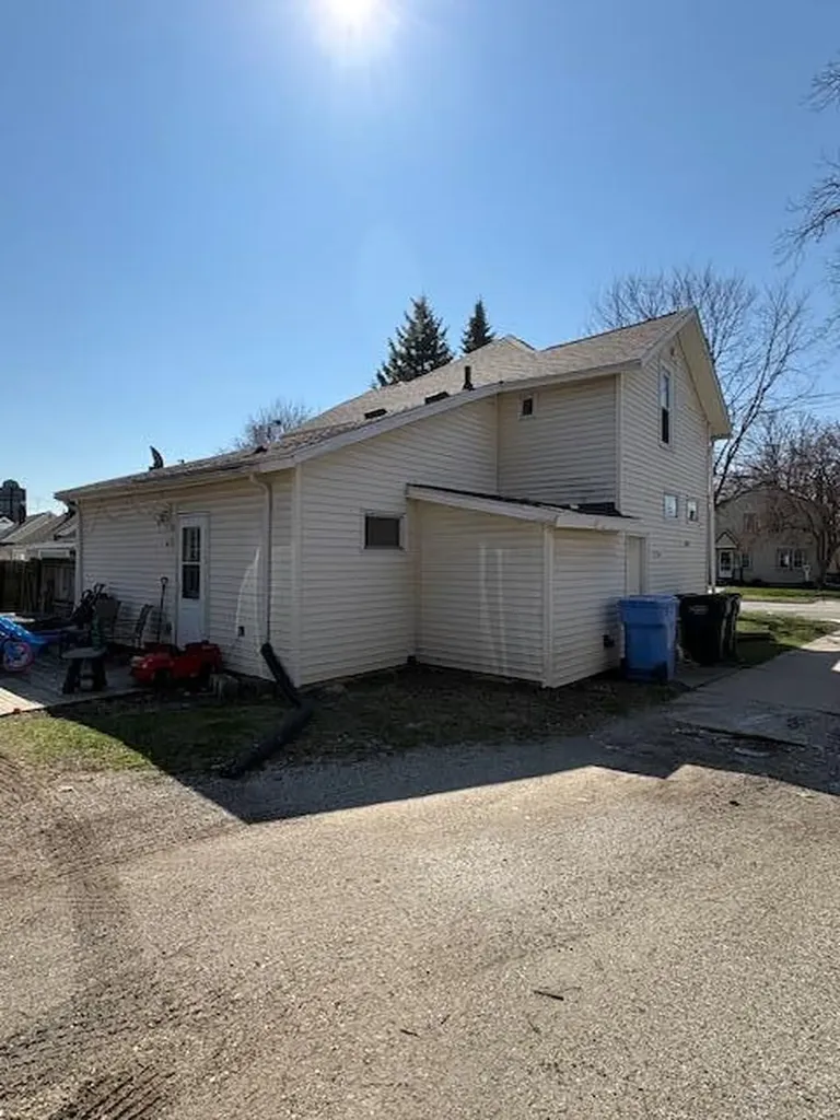 Lansing City MI 48906