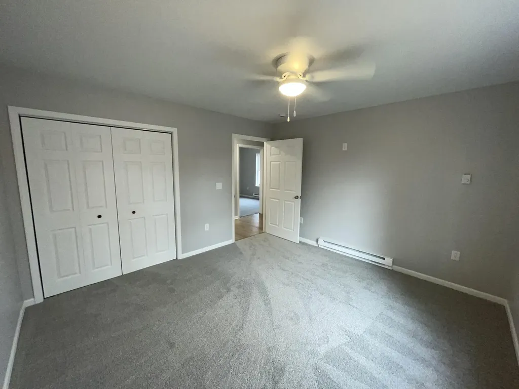 913 Pine Avenue Alma City MI 48801