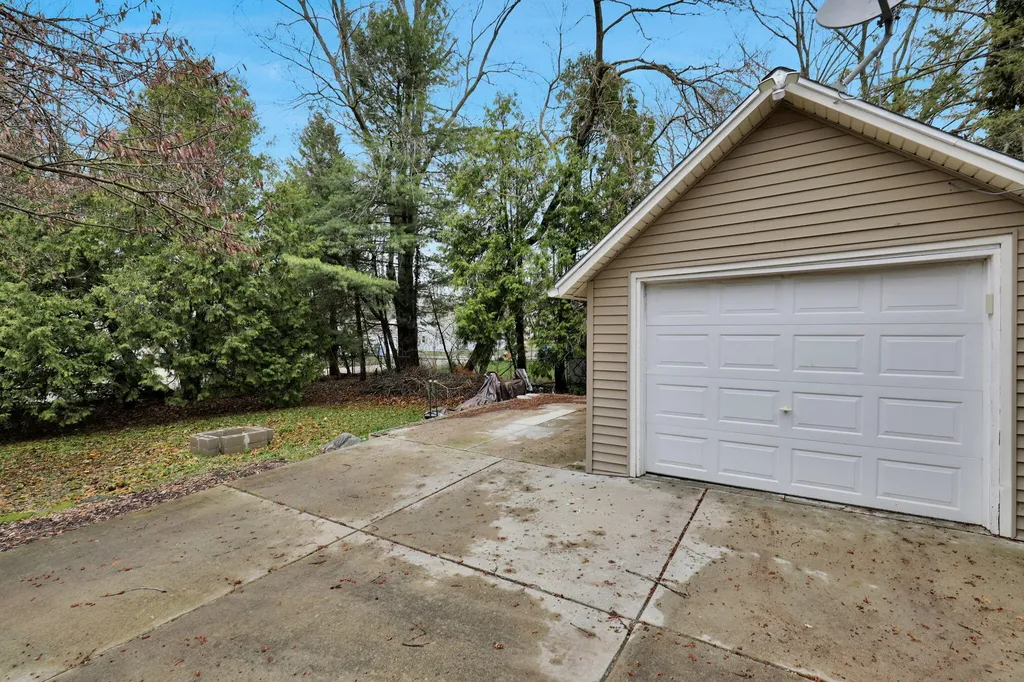 609 S Park Boulevard Lansing City MI 48910