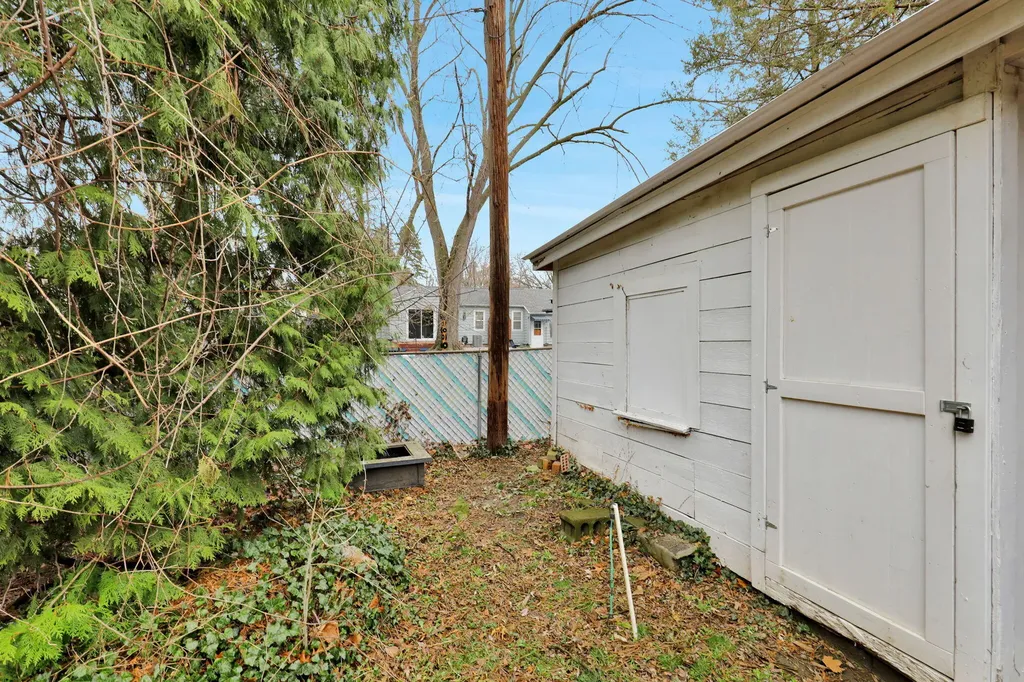 609 S Park Boulevard Lansing City MI 48910