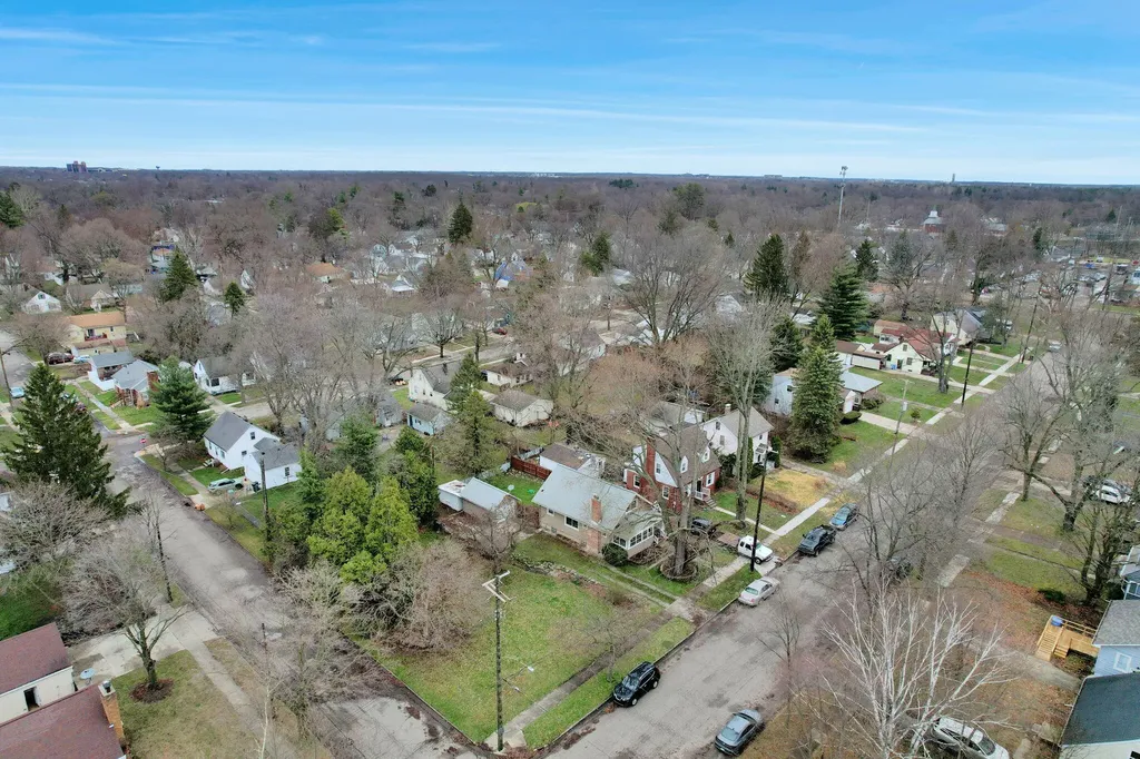 609 S Park Boulevard Lansing City MI 48910